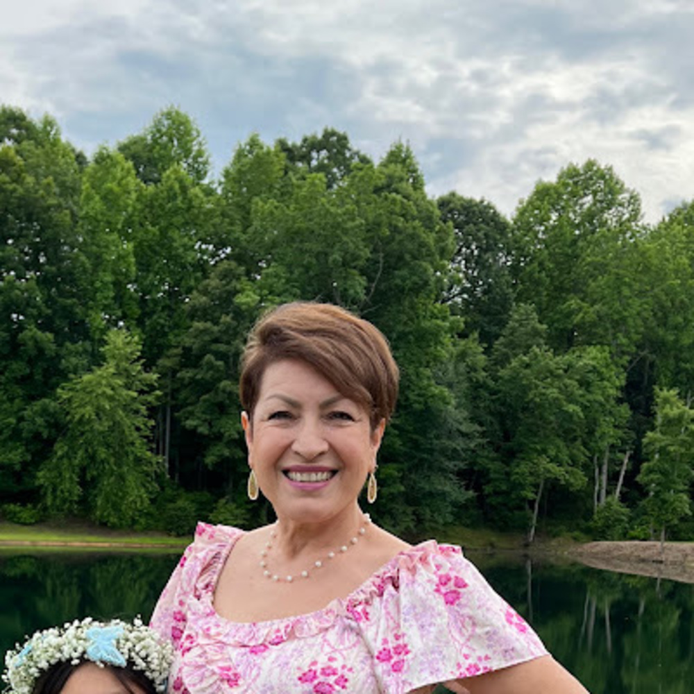Meet your Posher, Gabriela